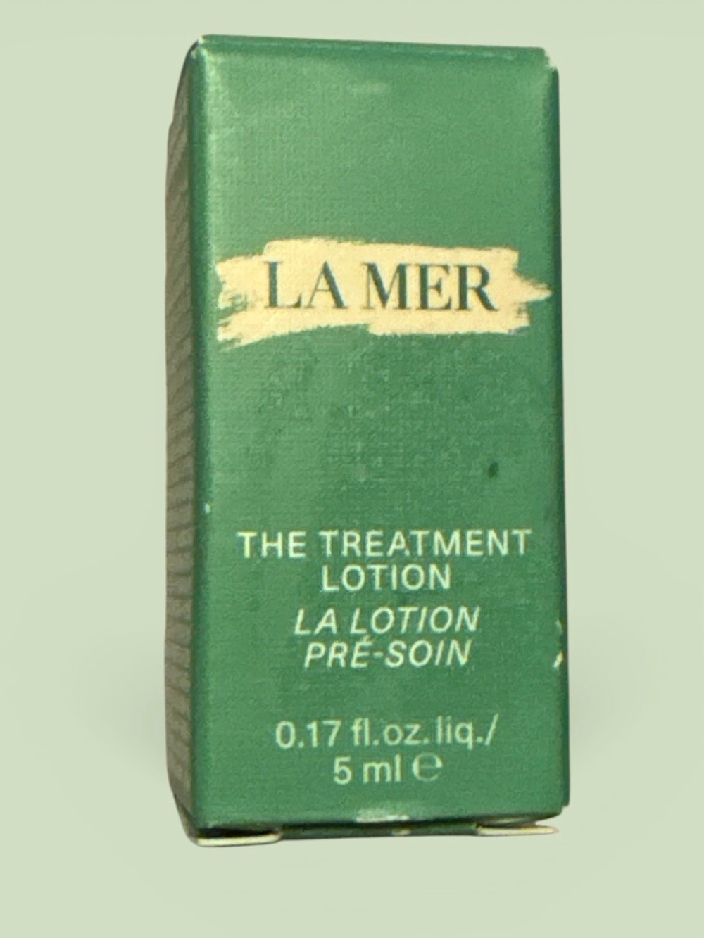 La Mer Treatment Lotion - Green and Gold Accents